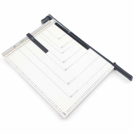 دلی کاتر رومیزی A3 کد 8012